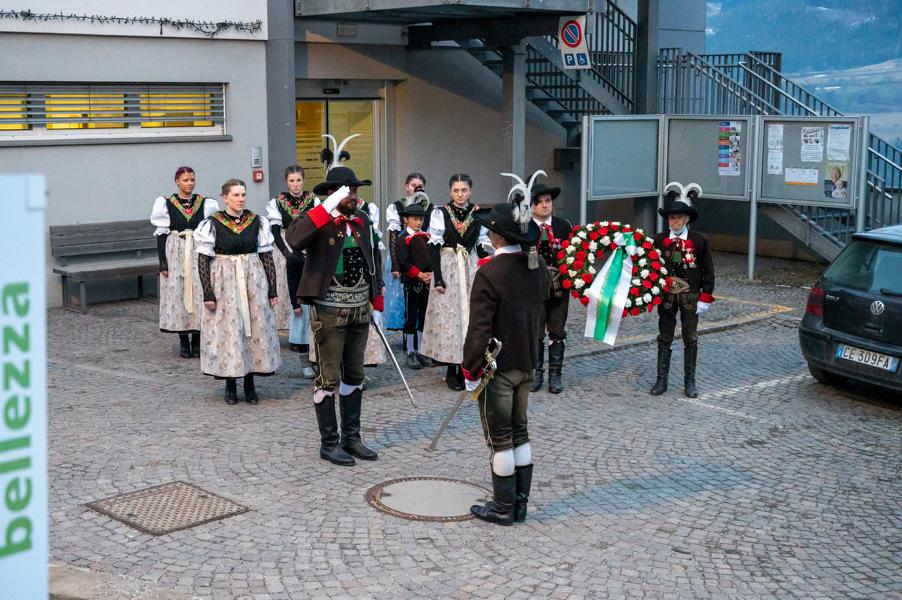 zu den Bildergalerien