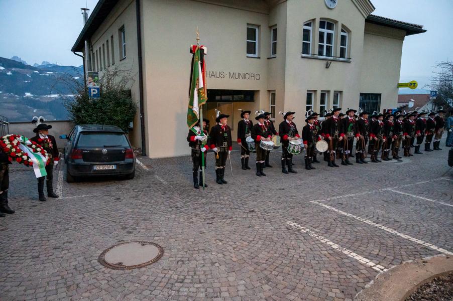 zu den Bildergalerien