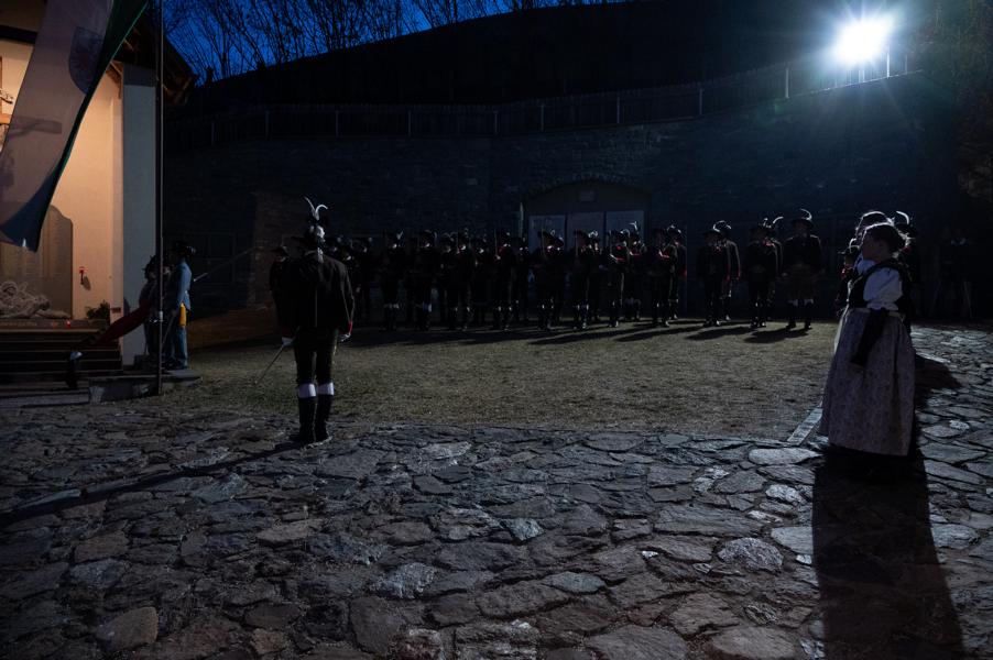 zu den Bildergalerien