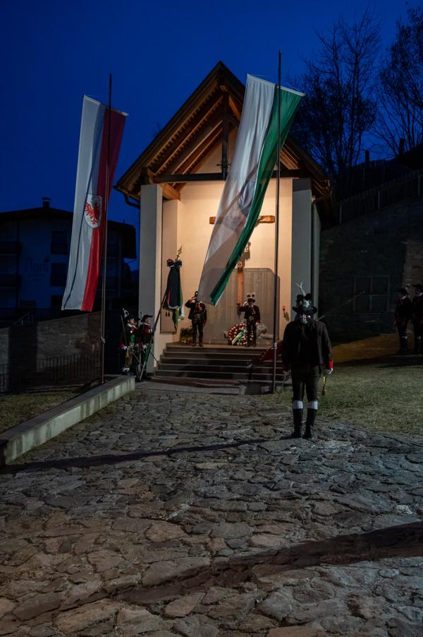 zu den Bildergalerien