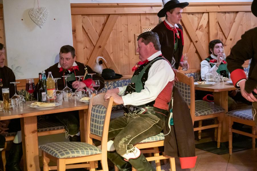 zu den Bildergalerien