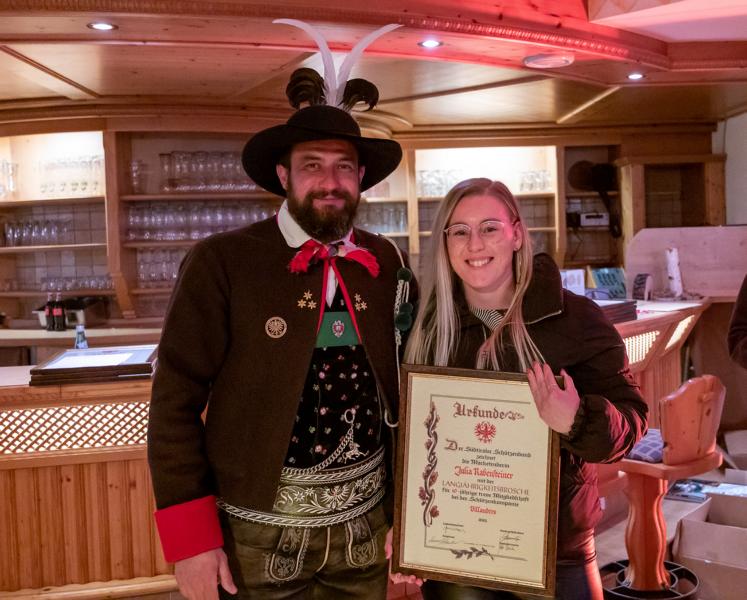 zu den Bildergalerien