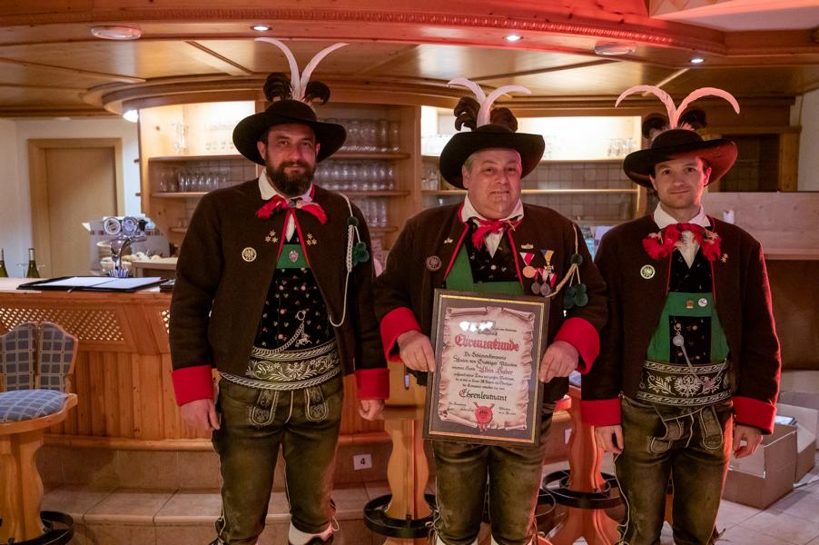 zu den Bildergalerien