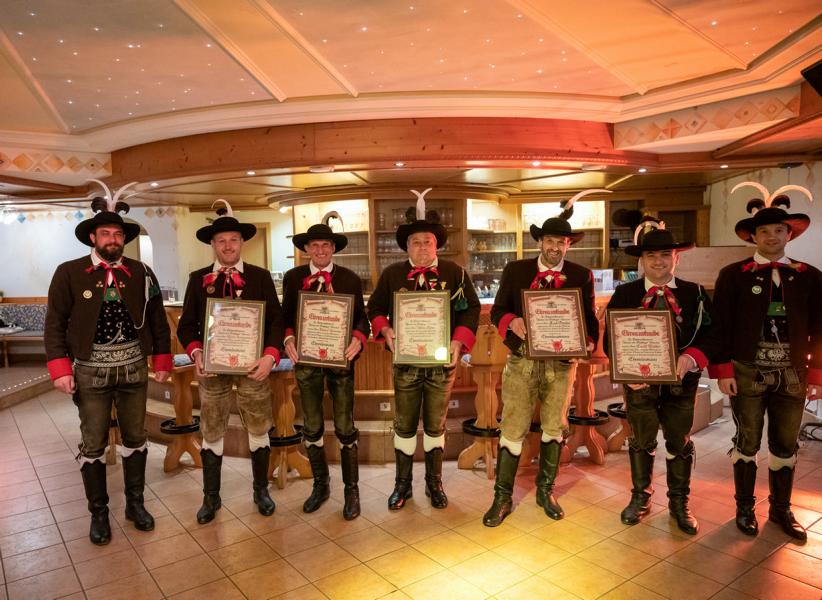 zu den Bildergalerien