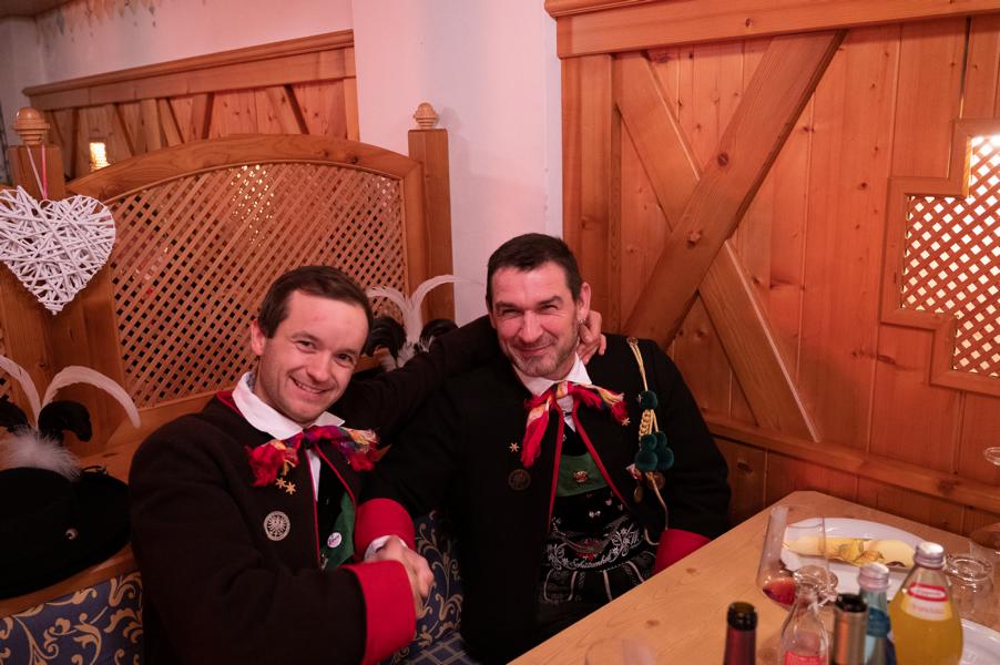 zu den Bildergalerien