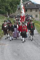 Ehreng�ste beim Einzug zur Feldmesse