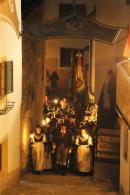 Sch�tzenkompanie beim Einzug auf der Dorfgasse